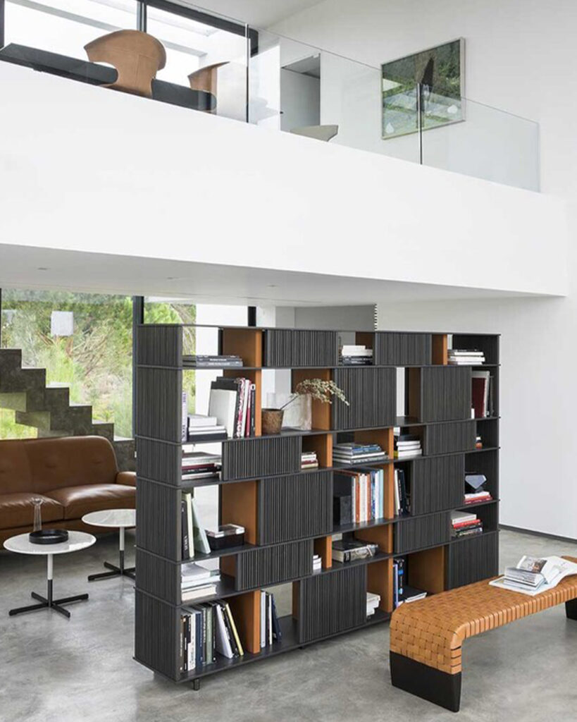 06_Behr_DressingBiblio