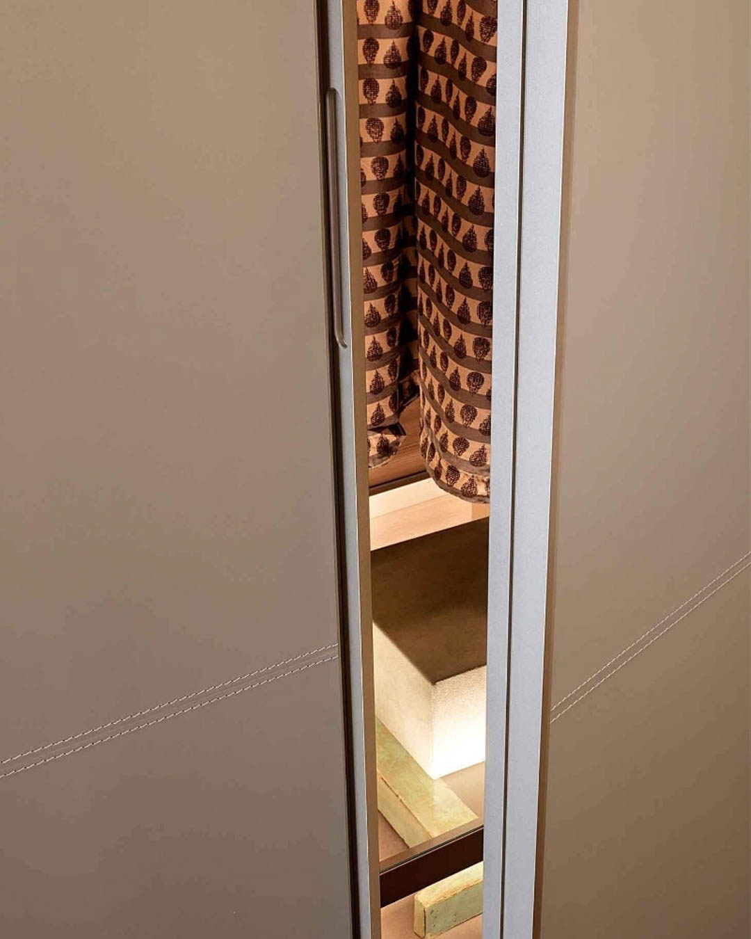 Behr_blog_dandy01_det-03-sand_armadi_x3_72dpi_1080x1350